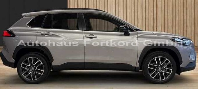 Toyota Corolla Cross 2.0 Hybrid Style - Facelift - NAVI, LED, PDC, SZ...