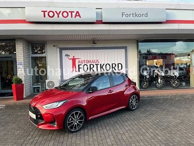 Toyota Yaris Hybrid 1.5 GR SPORT - Navi, JBL, HuD, PDC, SZ