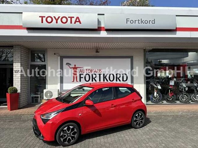 Toyota Aygo X - Team Deutschland - Automatik - Navi
