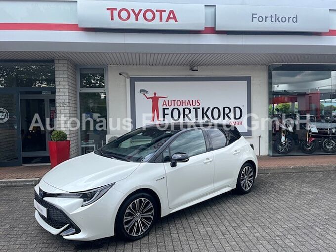 Toyota Corolla 2.0 Hybrid Style - Navi, PDC, LED