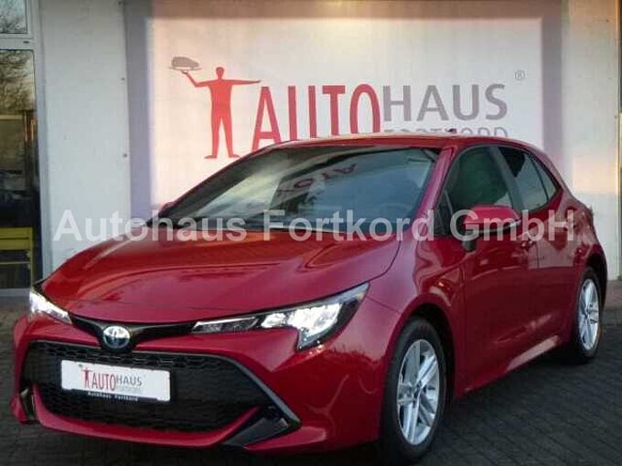 Toyota Corolla Hybrid 1.8 Style - LED, SH+LH, KeyFree