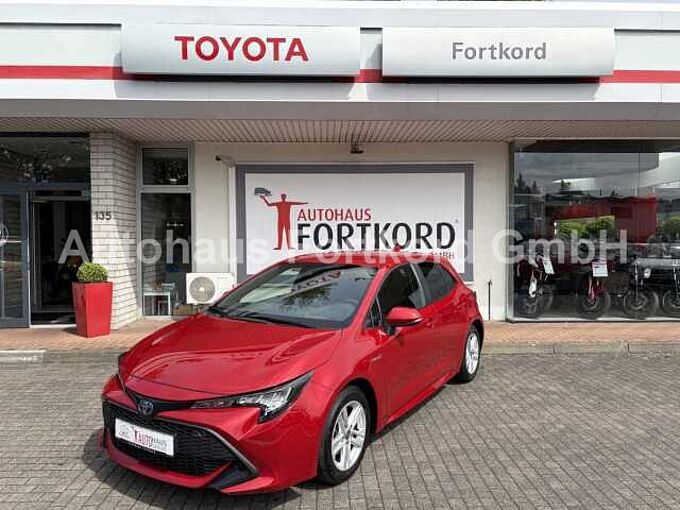 Toyota Corolla Hybrid 1.8 Style - LED, SH+LH, KeyFree