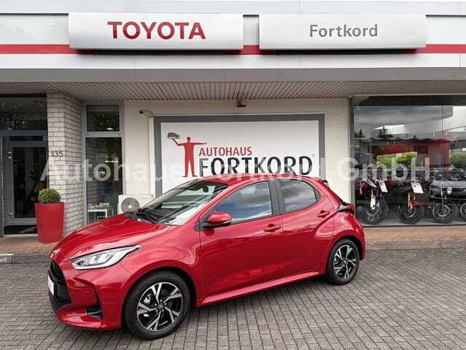 Toyota Yaris Style - 1.5 Hybrid - Navi, KEYLESS, SHZ.