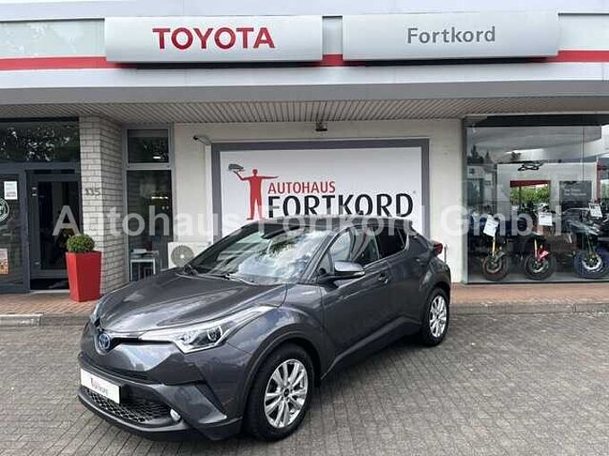 Toyota C-HR 1.8 Hybrid Team D - IPS, LED, LH+SH, PDC, ...