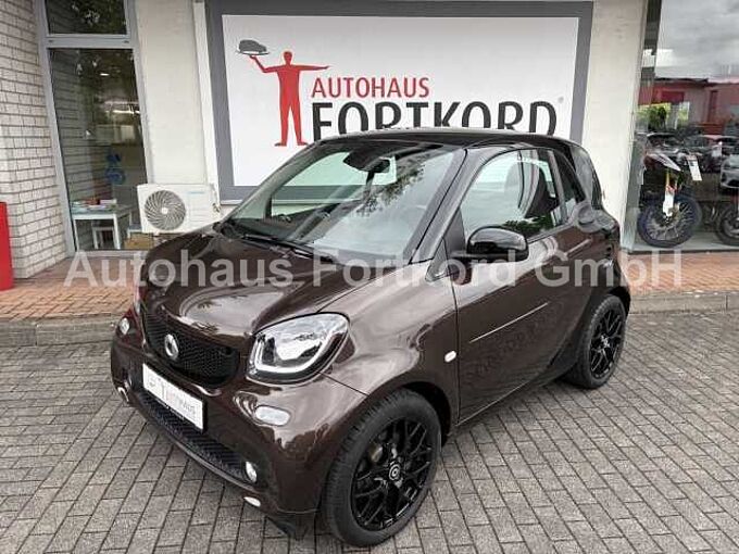 Smart ForTwo PERFECT - Pano., Navi, SHZ, Kam. ...
