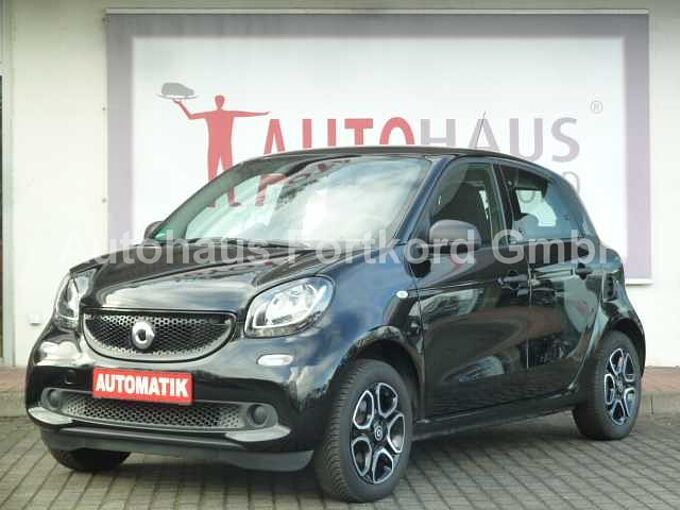 Smart forfour Automatik DSG - Navi, SHZ, R.-Cam, Tempom.
