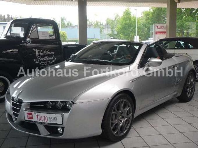 Alfa Romeo Spider 3.2 JTS V6 24V Q4 - Navi, Leder