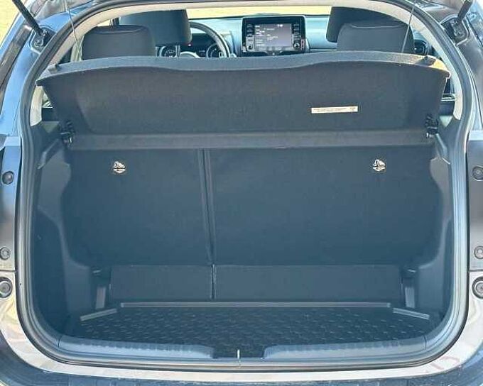 Toyota Yaris Team Deutschland 1.5 - NAVI, LED, SH, BT