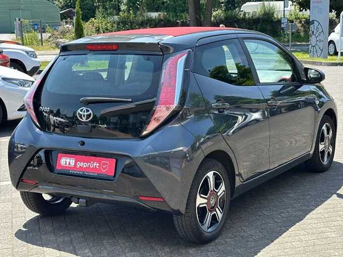 Toyota Aygo 5-Türer x-wave - Faltdach, Navi, AHK, LED, SZ, Klima