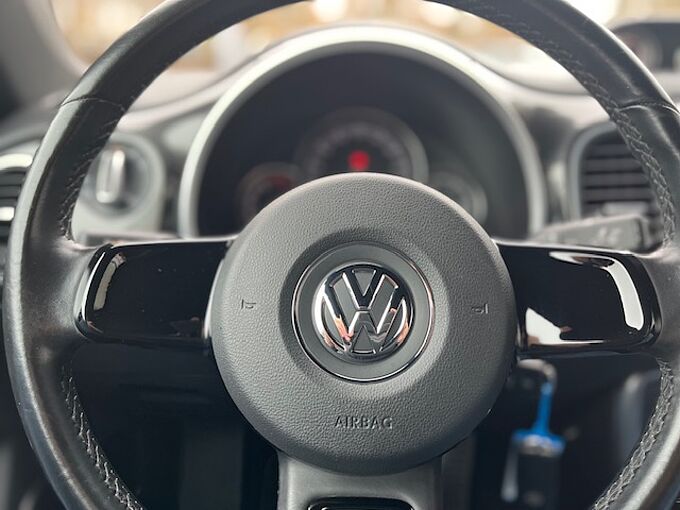 Volkswagen New Beetle Cabriolet -1.4 RSI - R-Line - NAVI, Bi-Xenon, SZ, BT