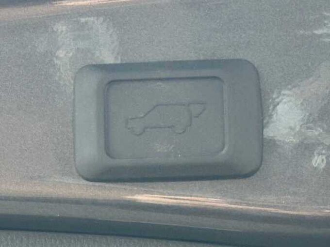 Toyota RAV4 Hyb. Style 4x2 - LED, Navi, JBL, PDC+360° - MY25