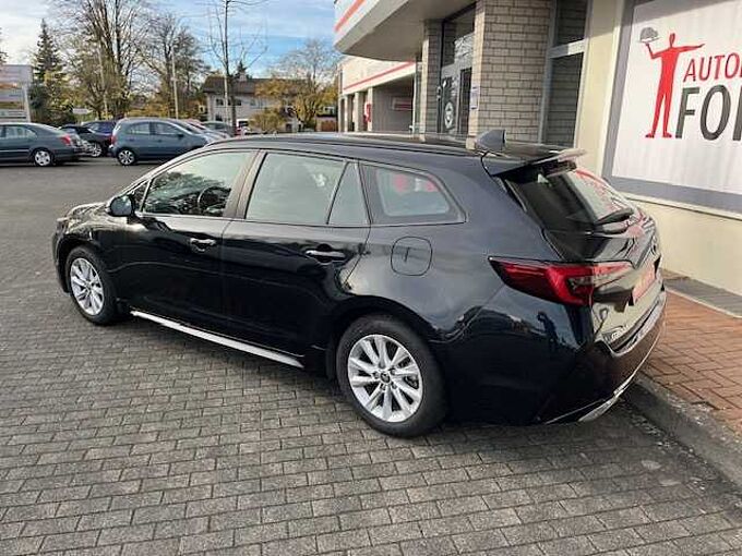 Toyota Corolla Touring Sports 1.8 Hybrid - LED, NAVI, SZ, KeyLess