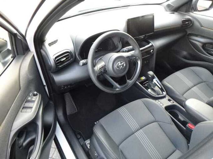 Toyota Yaris Cross 1.5 Hybrid Adventure - Navi, LED, SHZ, HUD