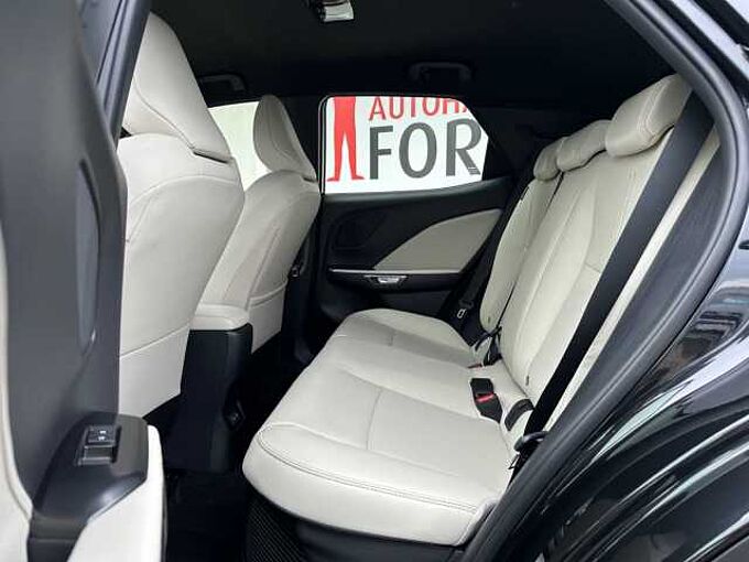 Lexus LBX Hybrid FWD Elegant - Leder, Navi, LED