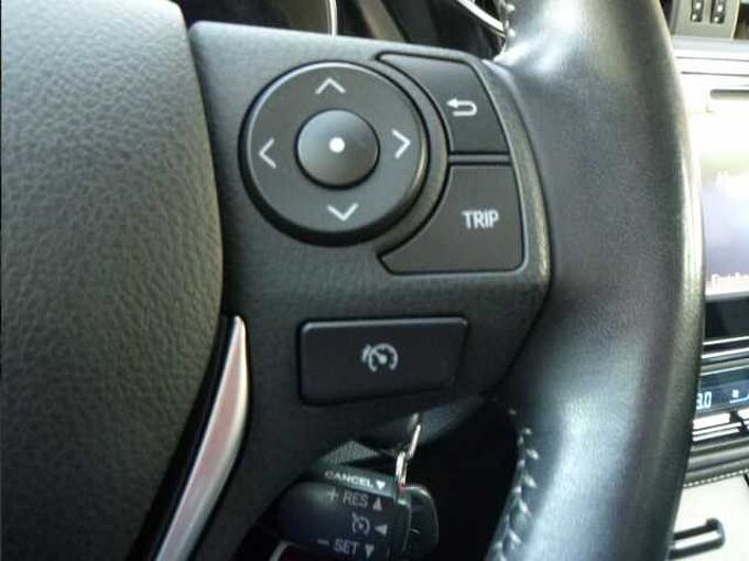 Toyota Auris 1.2 Turbo Team Deutschland - Keyfree, CAM, SHZ, BT ... -