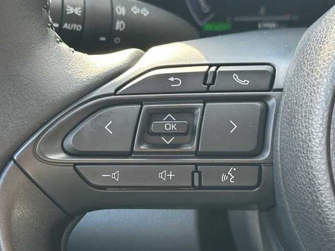 Toyota Yaris Cross 1.5 Hybrid Style Plus - JBL, NAVI, LED, PDC, SH