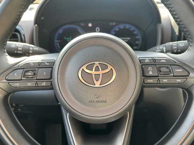 Toyota Yaris Cross 1.5 Hybrid Style Plus - JBL, NAVI, LED, PDC, SH