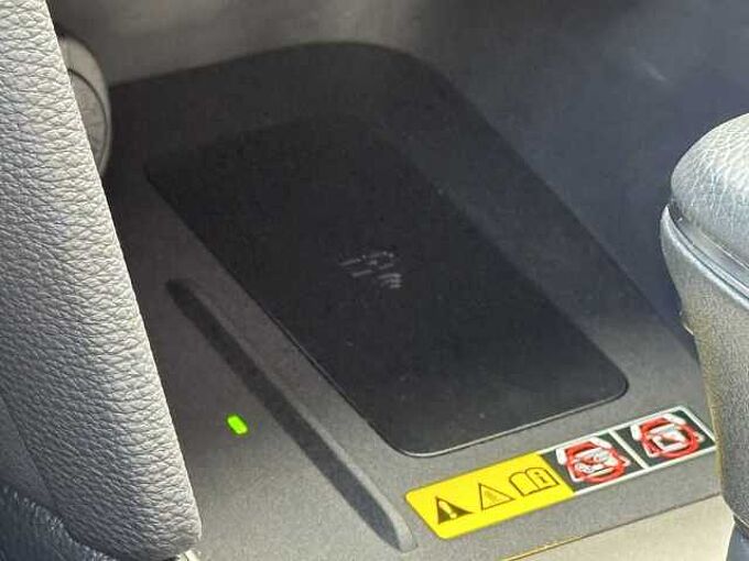 Toyota Yaris Cross 1.5 Hybrid Style Plus - JBL, NAVI, LED, PDC, SH