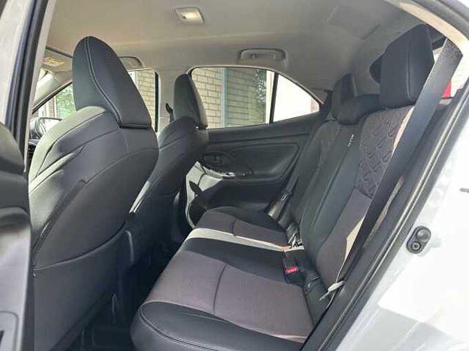 Toyota Yaris Cross 1.5 Hybrid Style Plus - JBL, NAVI, LED, PDC, SH