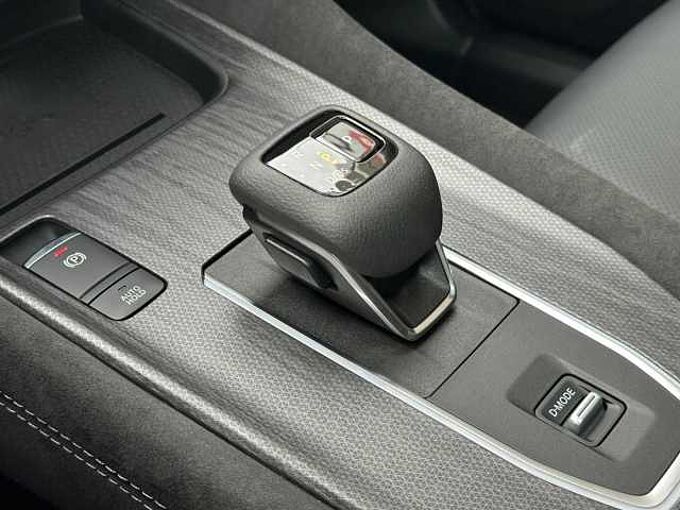 Nissan Qashqai 1.3 DIG-T MHEV Tekna Plus + XTronic - Facelift Pano, Bose, 20'