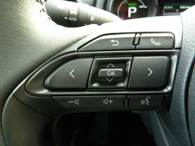 Toyota Yaris 1.5 Hyb. Style Sport- LED, SHZ, Navi