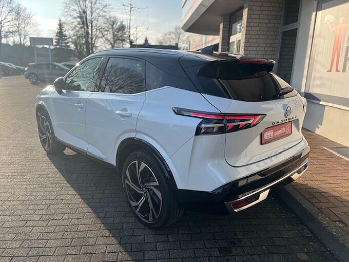 Nissan Qashqai 1.3 DIG-T MHEV Tekna Plus + XTronic - Facelift Pano, Bose, 20'