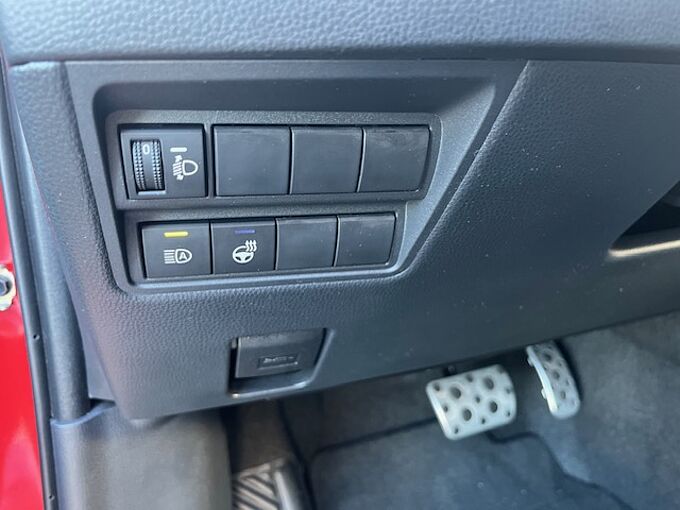 Toyota Yaris Hybrid 1.5 GR SPORT - Navi, JBL, HuD, PDC, SZ