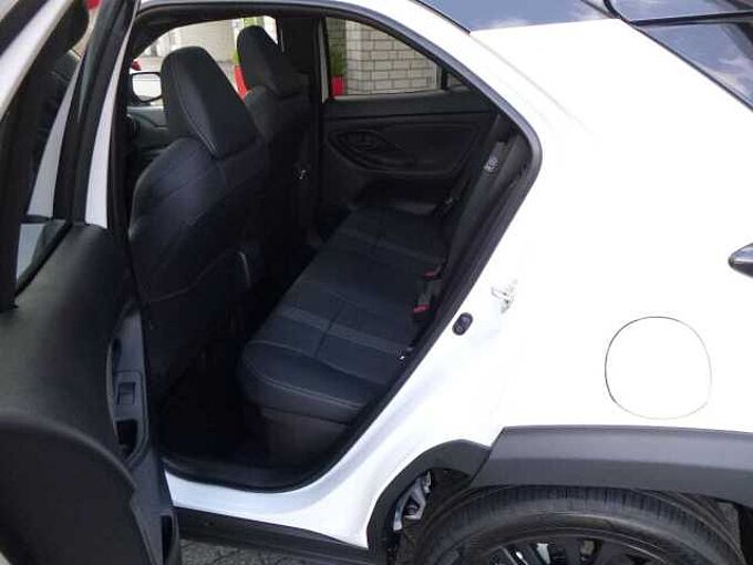 Toyota Yaris Cross 1.5 Hybrid Adventure - Navi, LED, SHZ, HUD