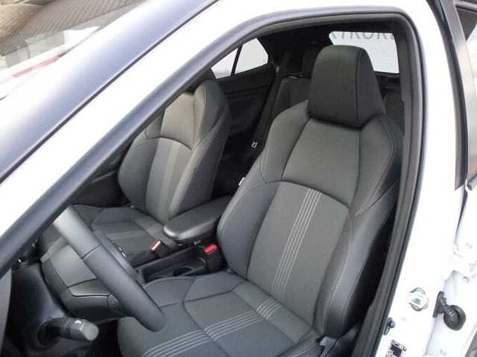 Toyota Yaris Cross 1.5 Hybrid Adventure - Navi, LED, SHZ, HUD