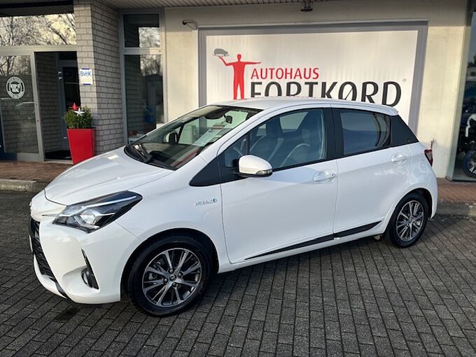 Toyota Yaris 1.5 Hybrid Y20 Club - BT, SZ, Klima ... wenig KM