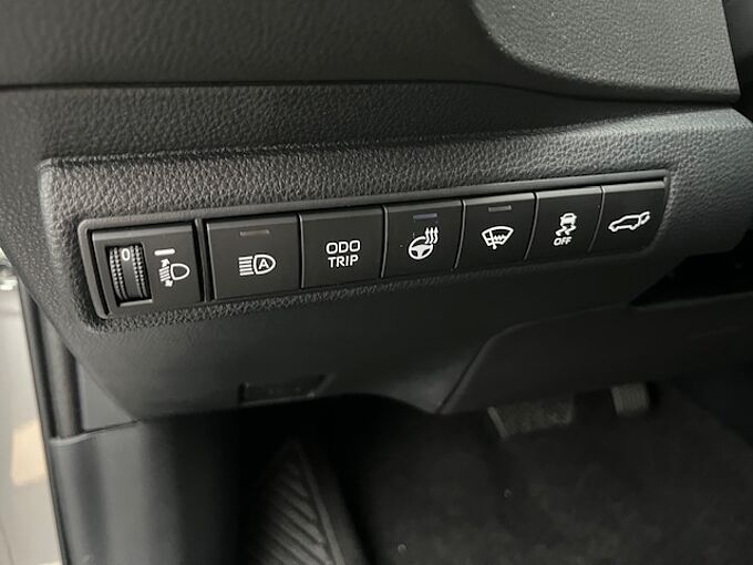 Toyota Corolla Touring Sports - 2.0 Hybrid Style  - Navi, PDC, KEY