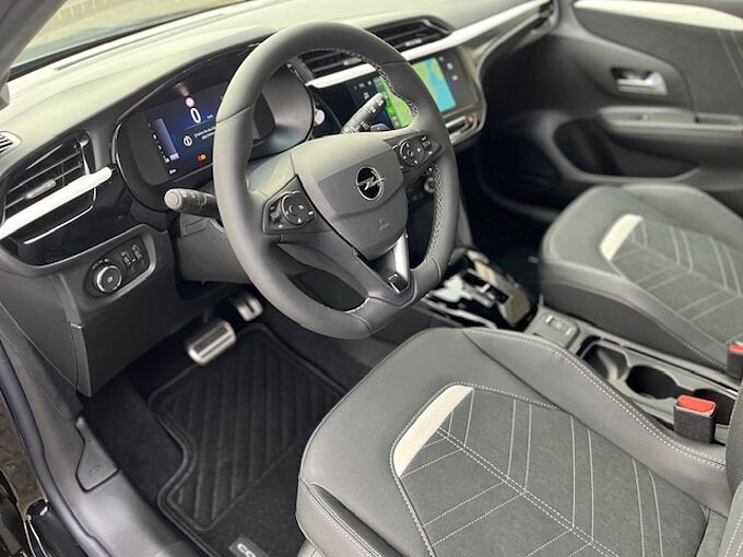 Opel Corsa 1.2T GS Black Edition - Autom. - Massage, Navi, SZ, LED, TL, PDC