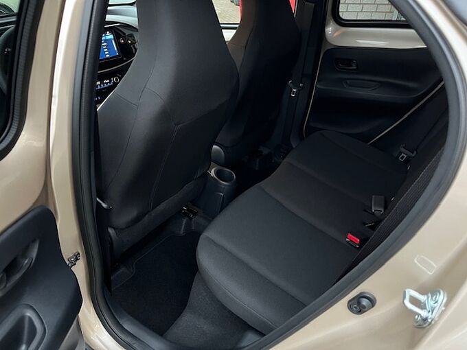 Toyota Aygo X Team Deutschland - Automatik - Navi, LED