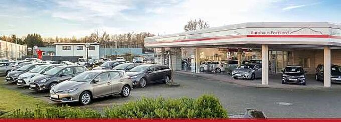 Toyota Avensis Edition-S - Navi, Standhz., AHK, Leder, LED, SHZ, BT-FSA