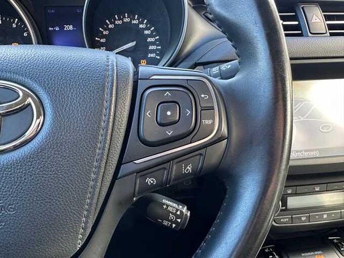 Toyota Avensis Touring Sports 1.8 - Navi, Standhz., AHK, Leder, LED, SHZ, BT-FSA