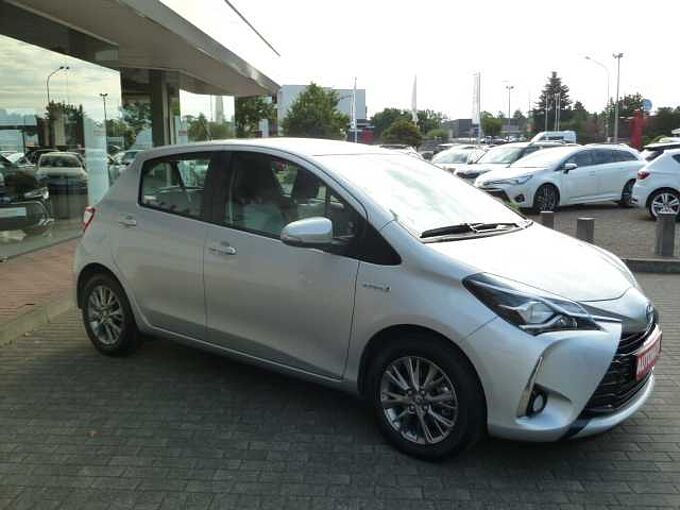 Toyota Yaris Hybrid Team Deutschland - SHZ, CAM,  Alu,  BT