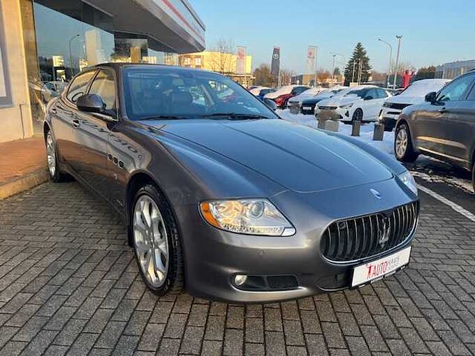 Maserati Quattroporte V Automatik - NAVI, BOSE, SZ, PDC ... -