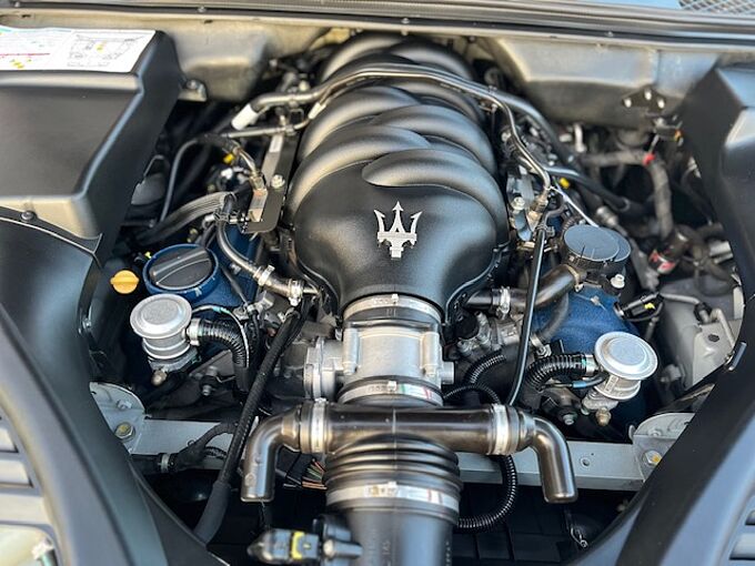 Maserati Quattroporte V Automatik - NAVI, BOSE, SZ, PDC ... -