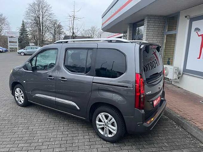 Toyota Proace Verso 1.5 D-4D L1 City Team Deutschland - Pano, Navi