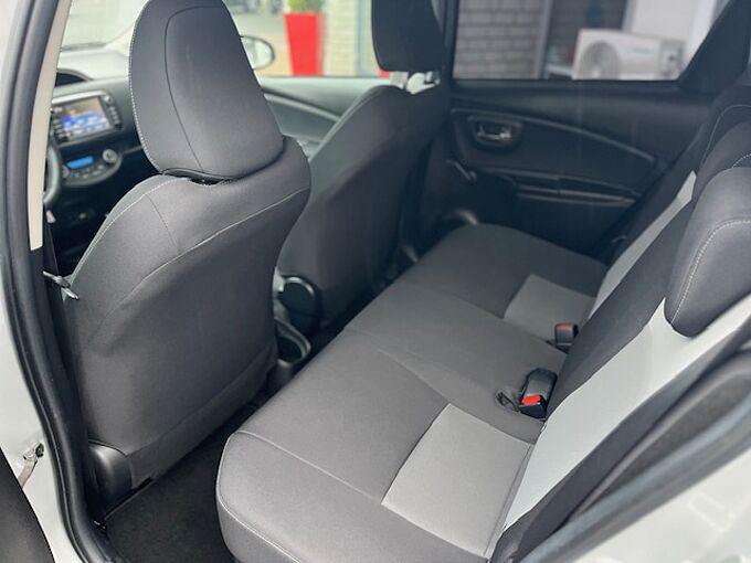 Toyota Yaris Hybrid Team Deutschland - SHZ, CAM,  Alu,  BT