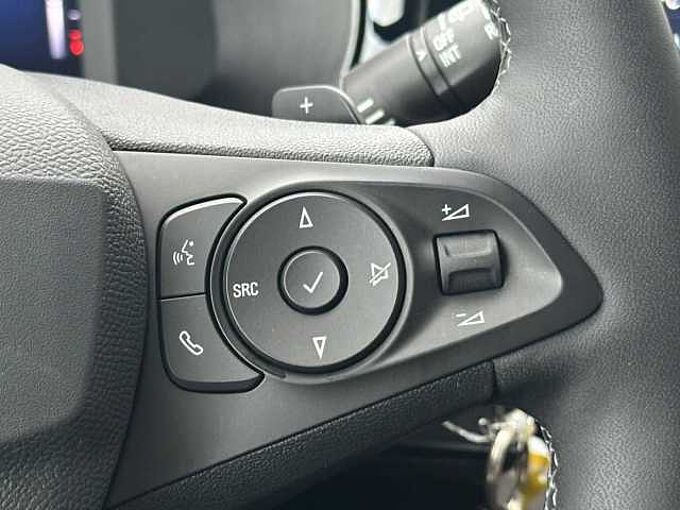 Opel Corsa 1.2 Turbo GS Line - NAVI, LED, BT...