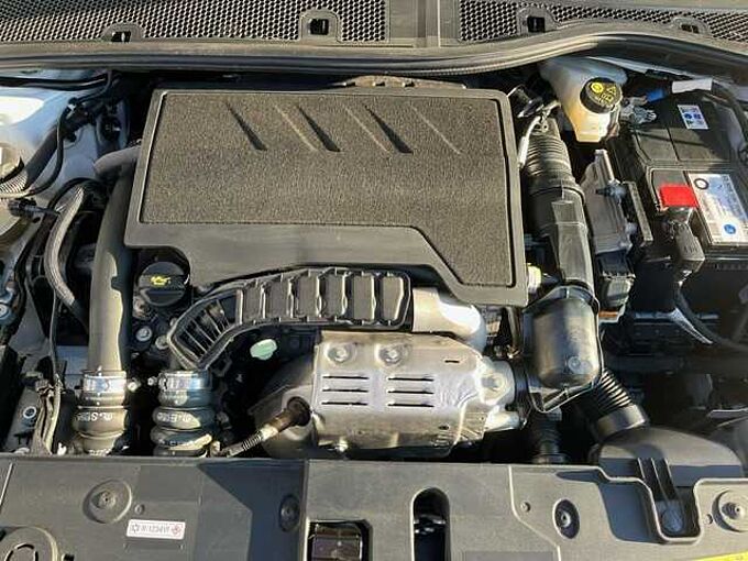 Opel Corsa 1.2 Autom. GS-Line - Navi, LED, PDC, SHZ