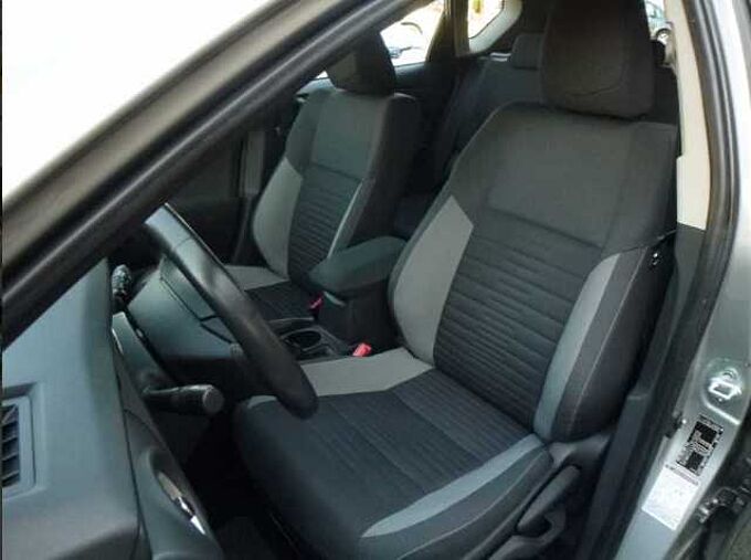 Toyota Auris 1.2 Turbo Team Deutschland - Keyfree, CAM, SHZ, BT ... -