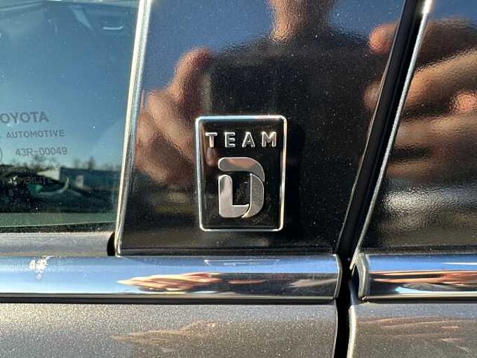 Toyota Auris 1.2 Turbo Team Deutschland - Keyfree, CAM, SHZ, BT ... -