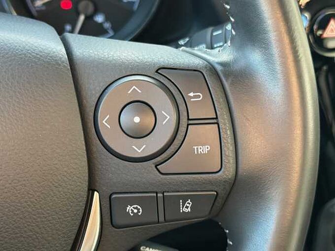 Toyota Auris 1.2 Turbo Team Deutschland - Keyfree, CAM, SHZ, BT ... -