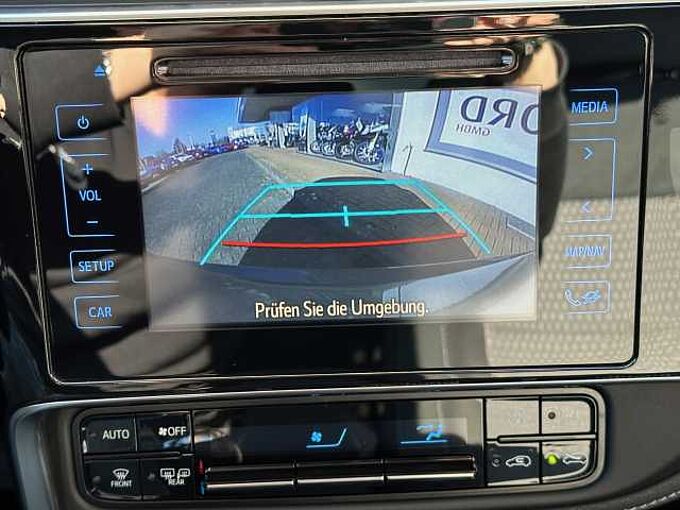 Toyota Auris 1.2 Turbo Team Deutschland - Keyfree, CAM, SHZ, BT ... -