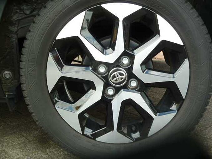 Toyota Aygo X Sky Air - Navi, LED, Alu, Klima, BT ... wenig km