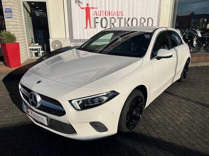 Mercedes-Benz A 200 - Navi, PDC, SHZ, Mult.B.-LED, Alu