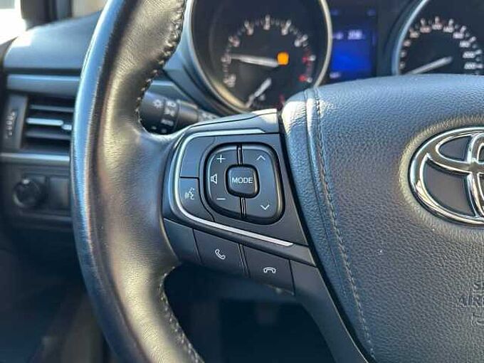 Toyota Avensis Touring Sports 1.8 - Navi, Standhz., AHK, Leder, LED, SHZ, BT-FSA
