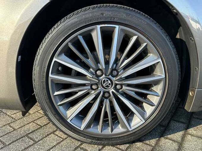 Toyota Avensis Touring Sports 1.8 - Navi, Standhz., AHK, Leder, LED, SHZ, BT-FSA